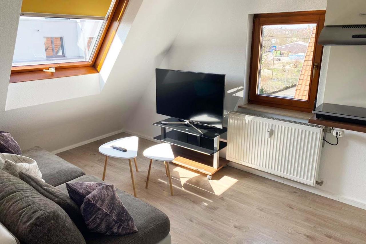 Gemuetliche 2 Zimmerwohnung Mit Tv Und Wlan Wendlingen am Neckar Εξωτερικό φωτογραφία